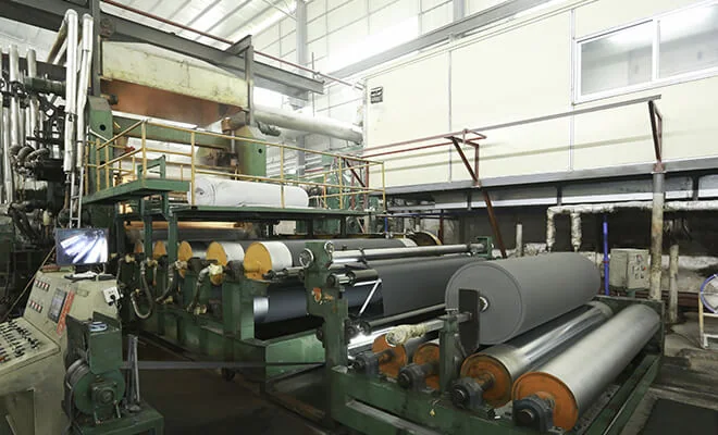Roll-to-roll film and label material production equipment